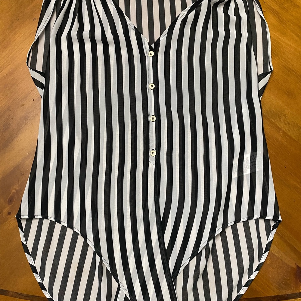 Guess Black & White Striped Women's Top